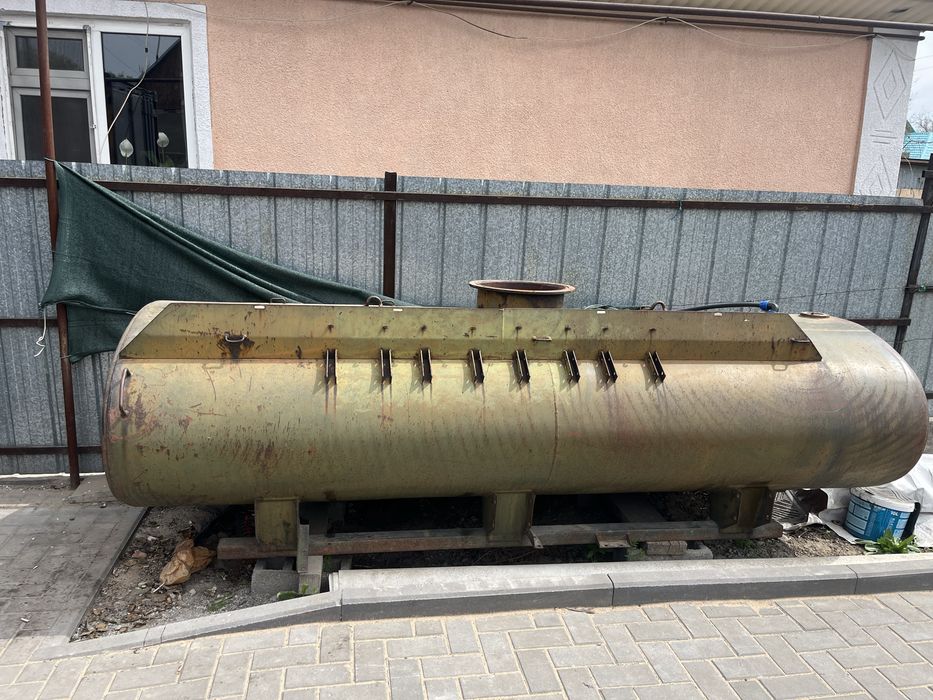 Емуость для воды 2,5 куба