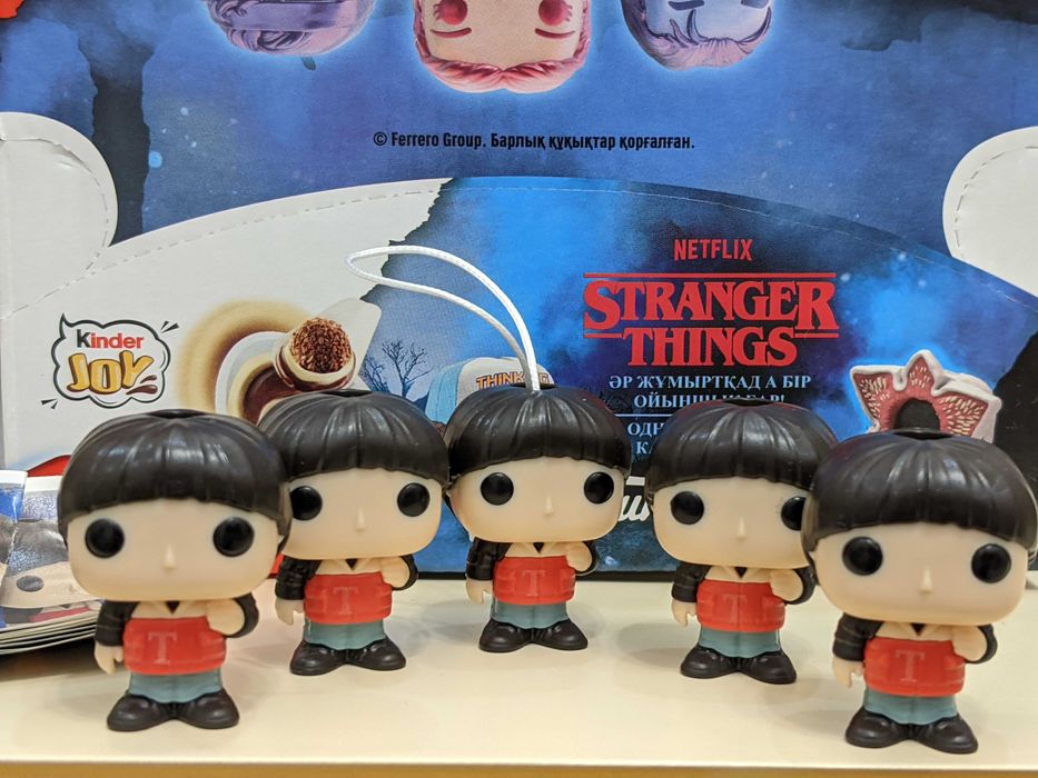 Киндер Джой Уилл очень странные дела