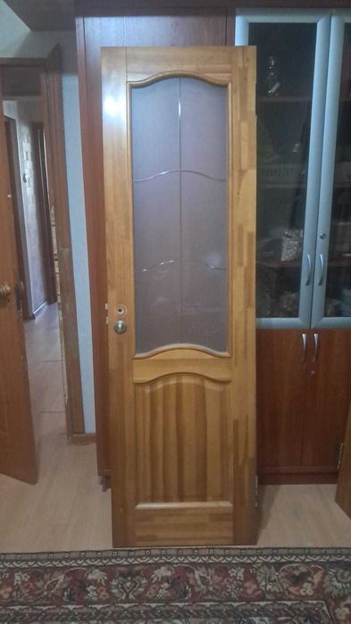 Продам двери межкомнатные бу