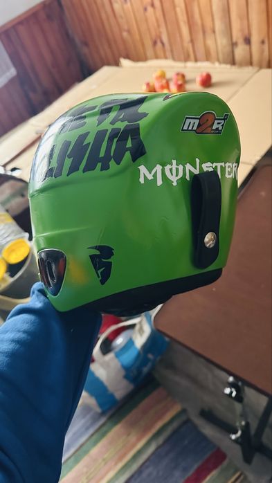 Ски каска Monster ТОП