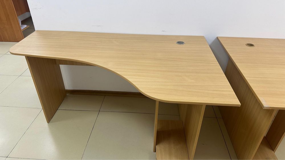 рабочий стол для офиса