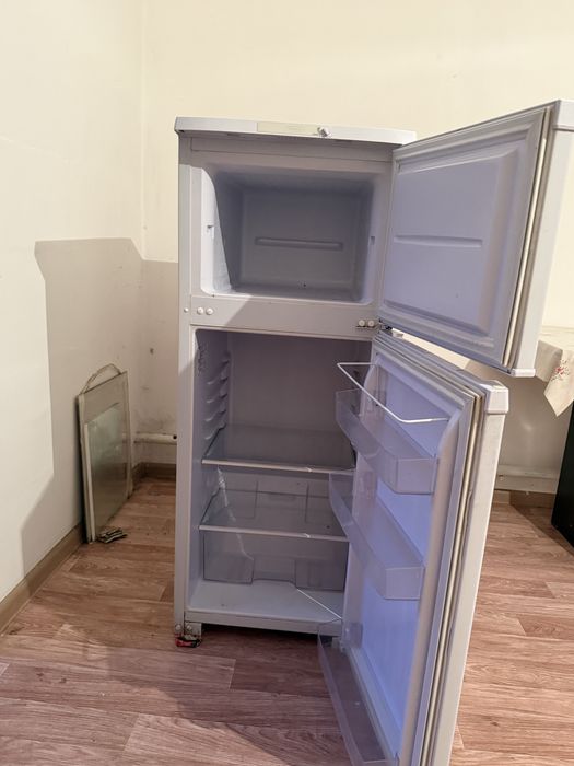 Продам холодильник бирюса почти новый