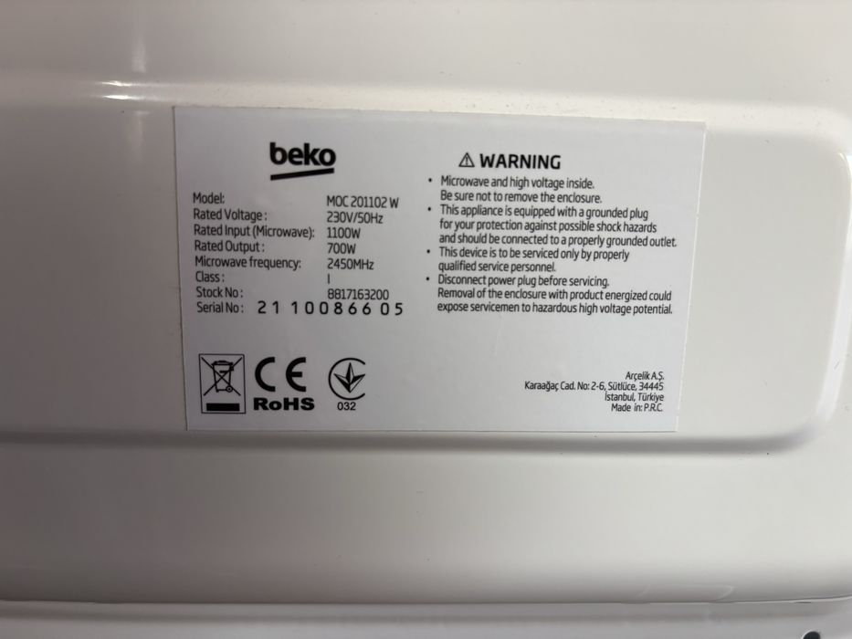 cuptor cu microunde Beko 20 L putin folosit