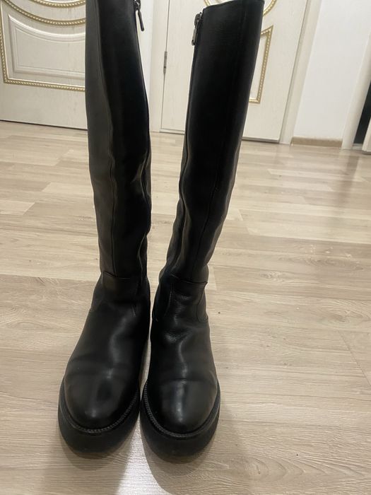 Продам натуральные сапоги пр во Турция