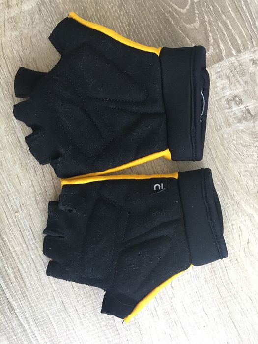 Casca protectie ciclism BTWIN copii marimea S/53-56cm si manusi BTWIN