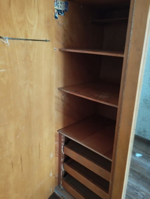 Винтажный трехстворчатый шифоньер  СССР