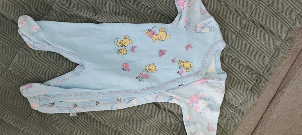Одежда на выписку, на первые месяцы