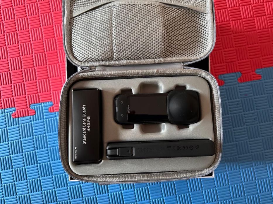 Insta360 X5 Essentials Bundle