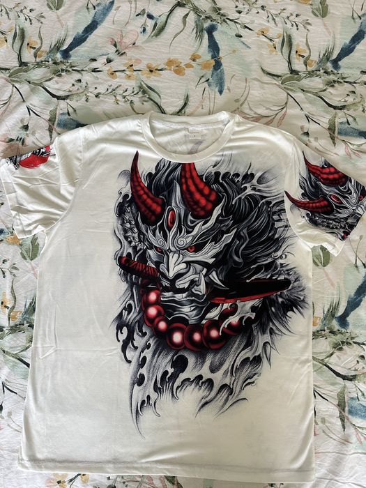 Мъжки тениски в японски дизайн