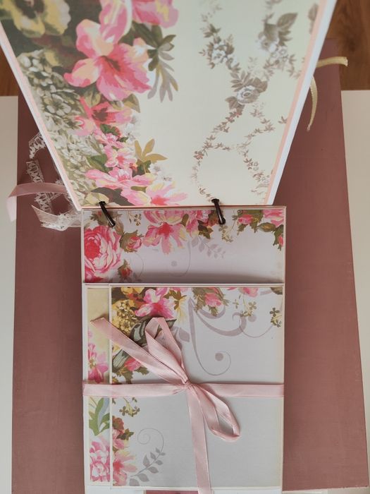 Албум за моминско парти