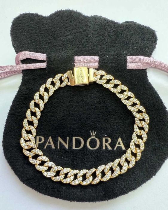 Гривна Пандора|Pandora