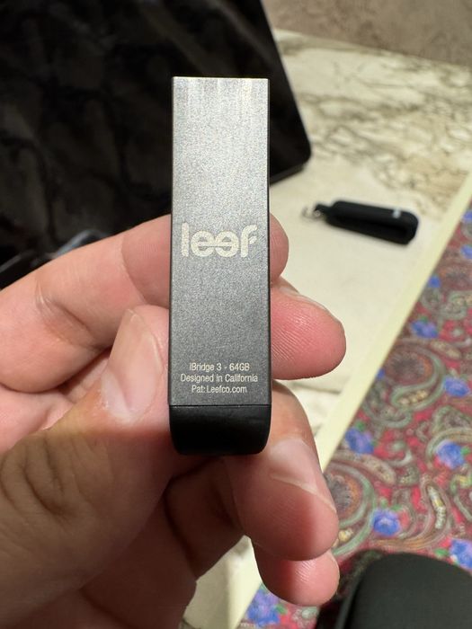 Apple mahsulotlariga ajoyib 64gb original fleshka