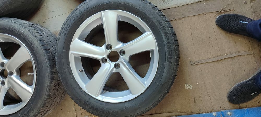 Комплект шин с дисками R16