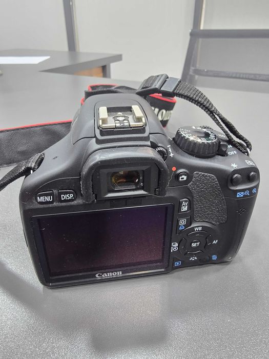 Продам Canon Kiss X4