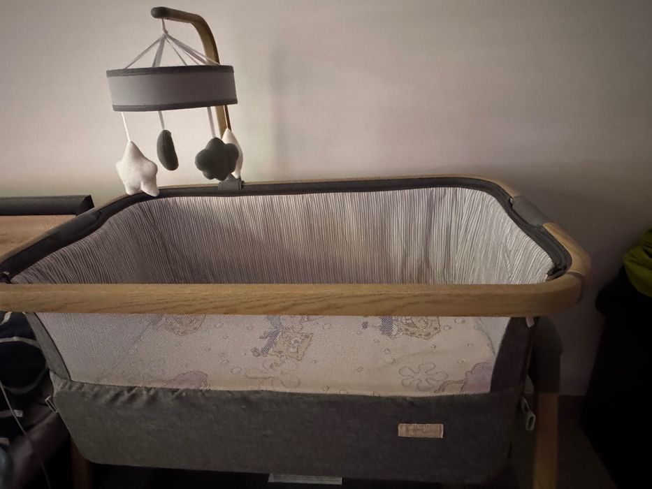 Кошара с подвижна страница NEXT TO ME JIMMYLEE