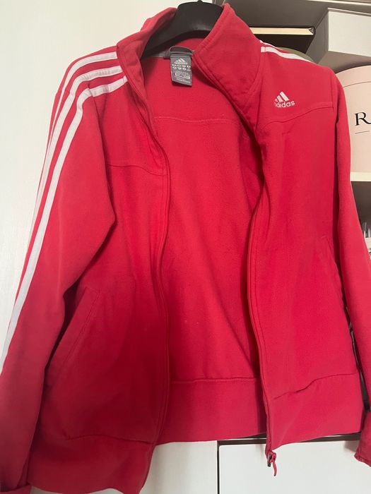 Продается  кофточки