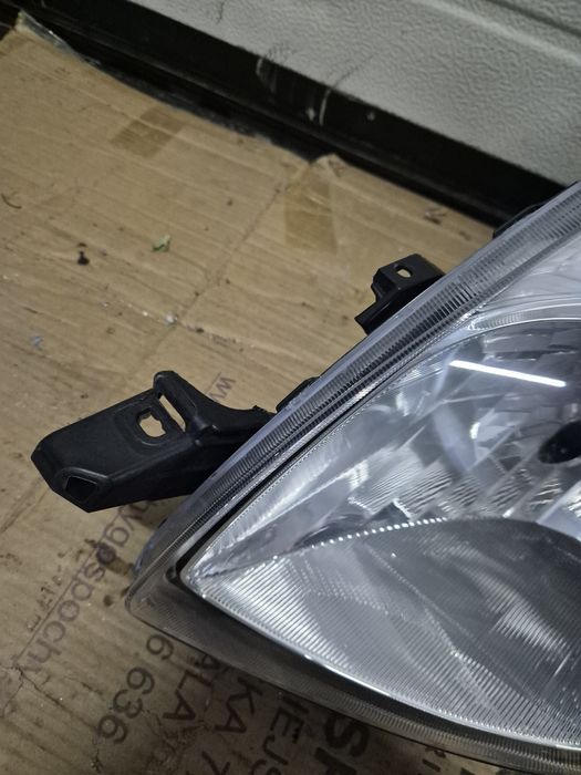 Far Stinga NOU Original Toyota Yaris P90.2006-2009.Volan stinga.