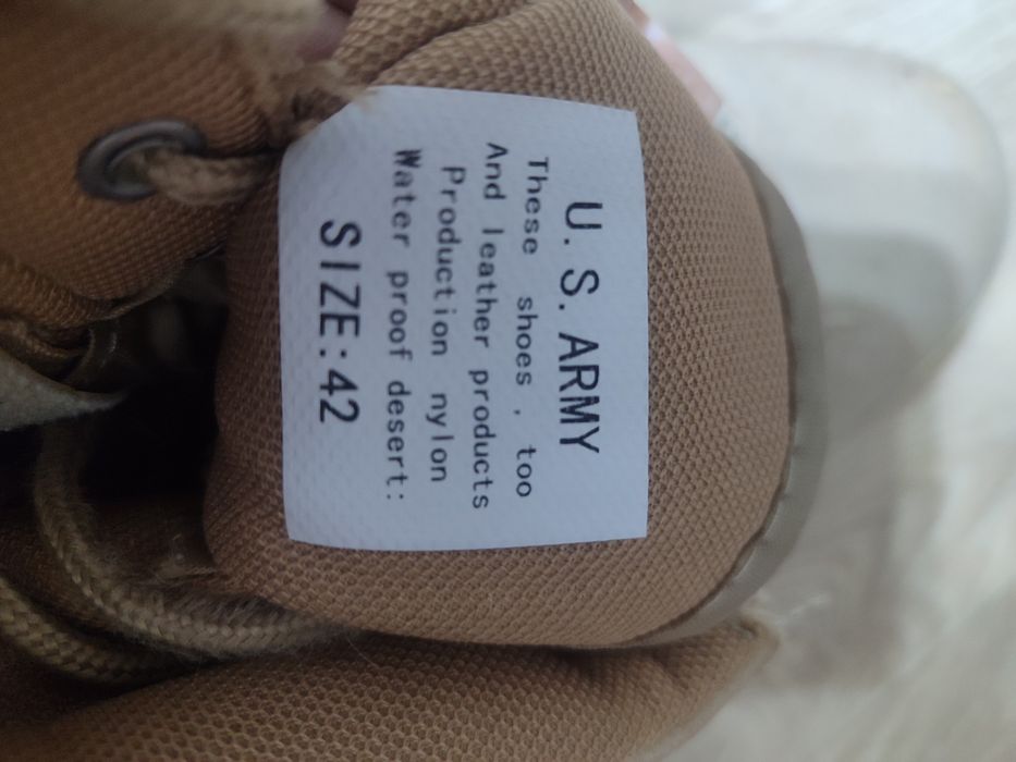 Берцы продам 3000