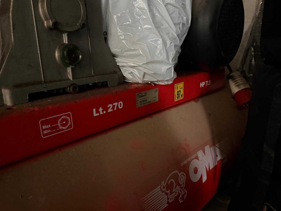 Compresor aer OMA 270L / 7,5 HP – Italia