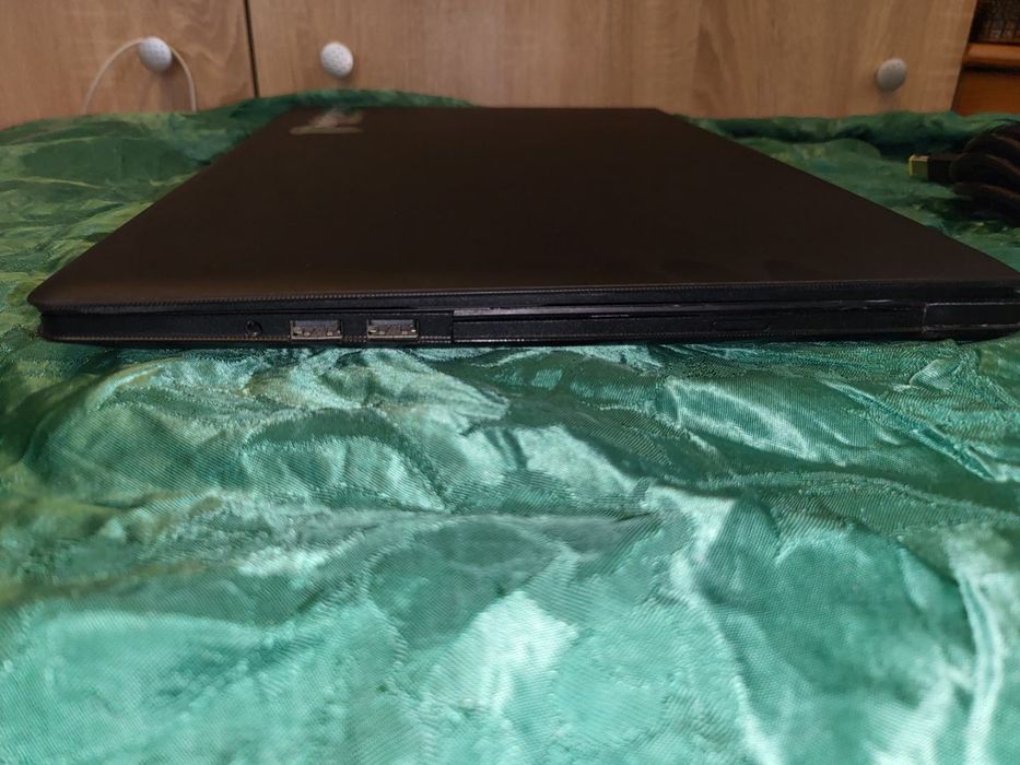 Lenovo IdeaPad 300 Core i7/SSD/16GB Ram/HDD 1000 ГБ!