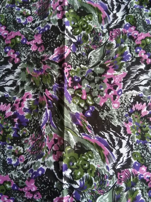 Material rochii matase