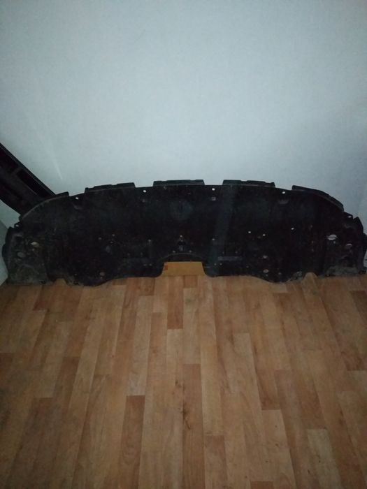 Пыльник переднего бампера камри70