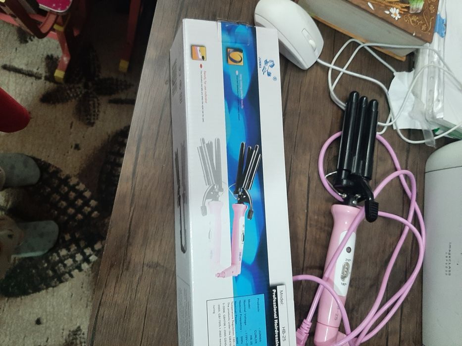 Плойка трехволновая для завивки волос