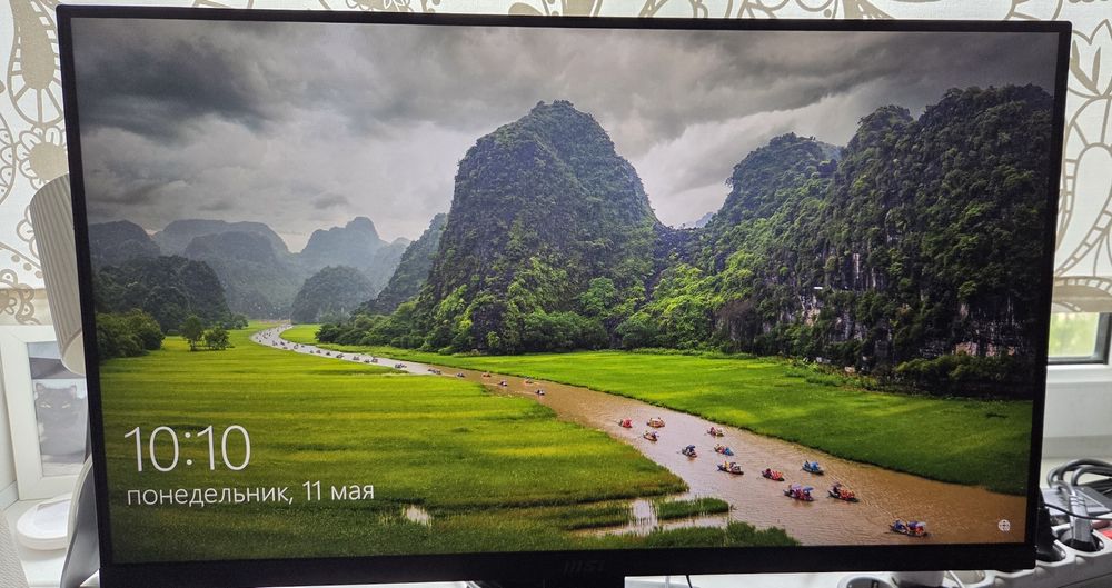 Продам монитор MSI 27"
