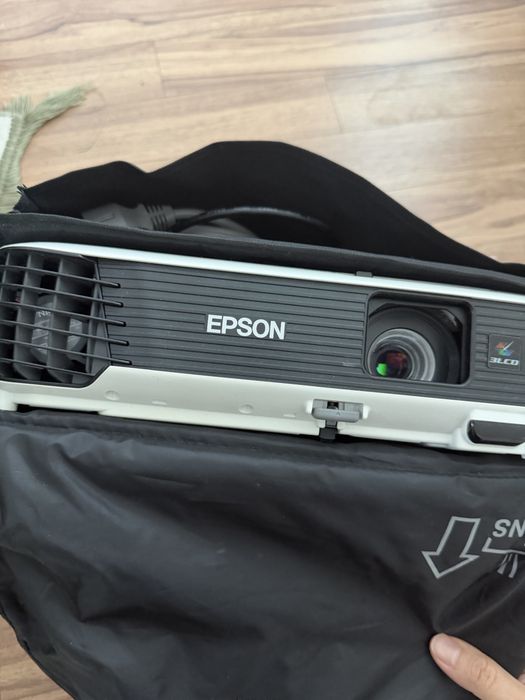 Проектор epson eb-s04