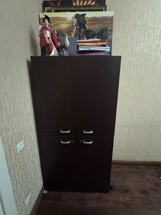 Офисный/рабочий стол, шкаф, стул