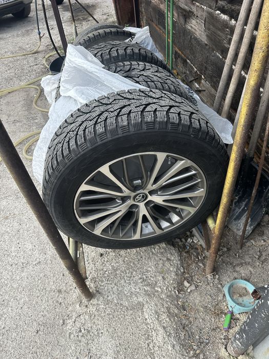 Продам дииски на камри 70