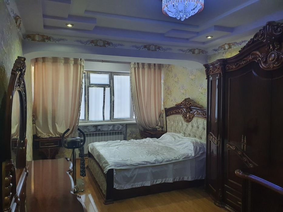 Продаётся 5 комнатная квартира в 2 этажа