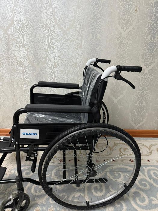 Инвалидная коляска,новая.