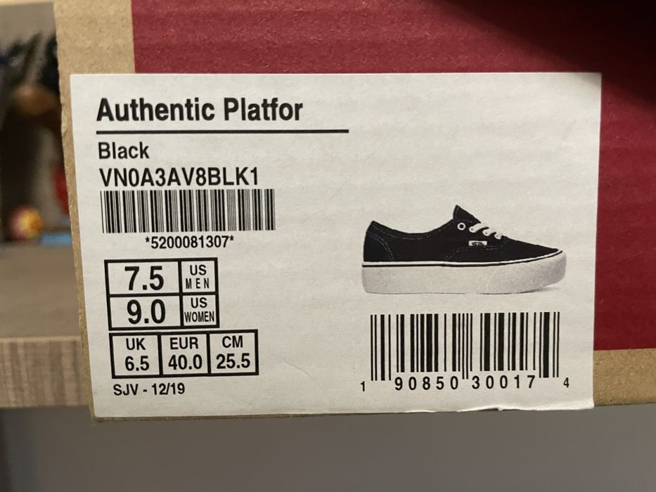 Дамски кецове VANS