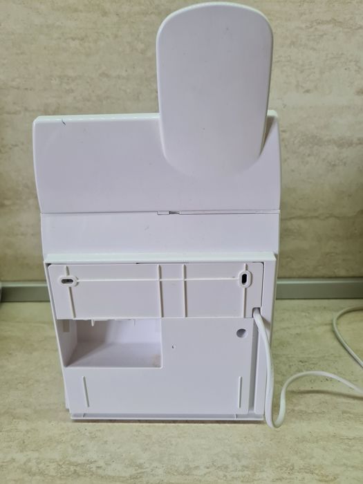 Braun water jet система за почистване на зъби