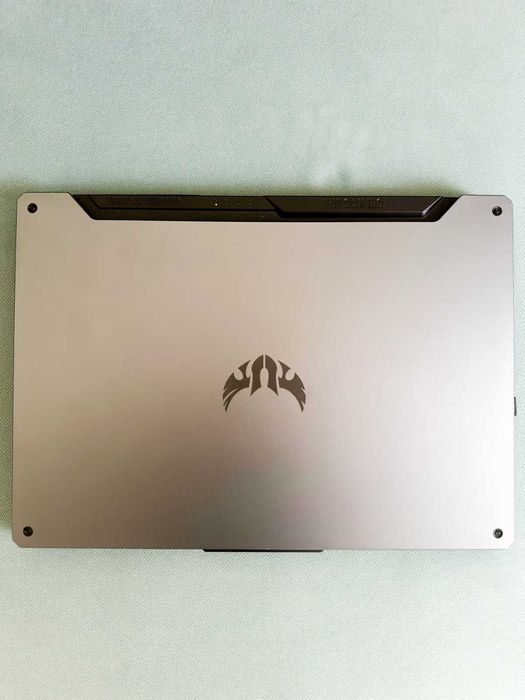 Laptop gaming ASUS TUF F15 i7 13620H 4,90GHz / 32GB RAM / RTX 4070 8GB / 1TB SSD