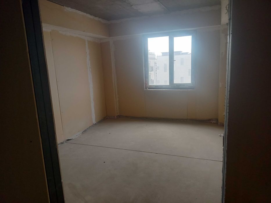 Urganch cityda 3 xonali kvartira sotiladi