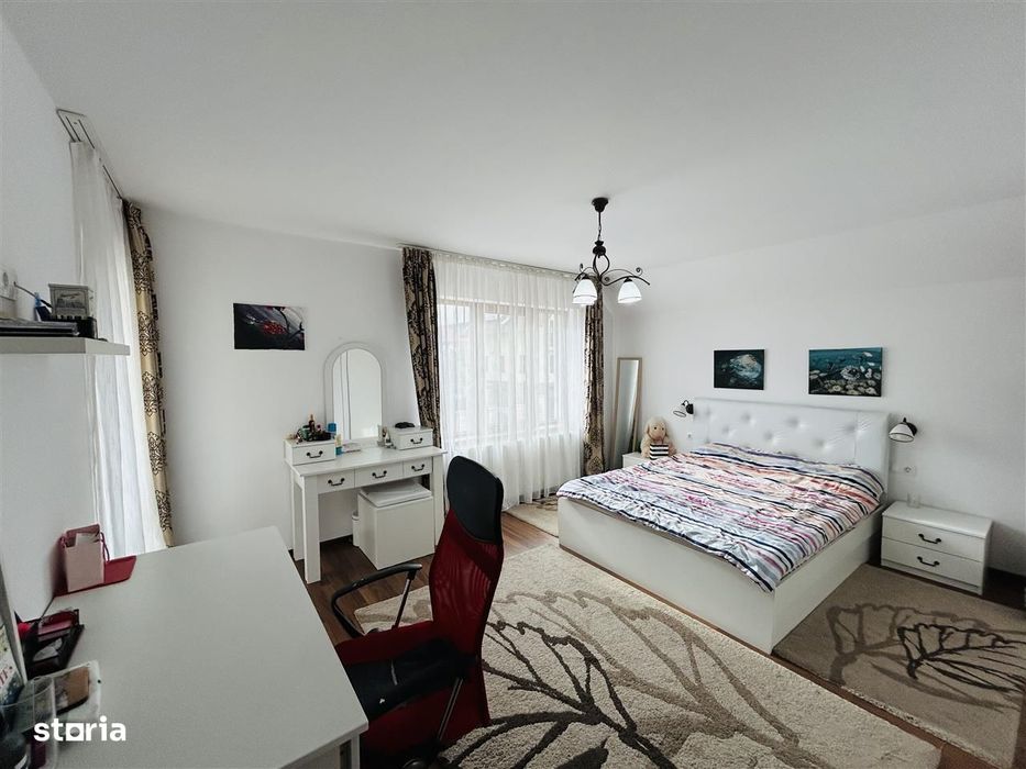 Casa individuala, 5 camere, pivnita, pod, teren 513 mp, zona linistita