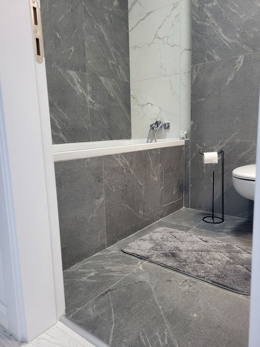 Apartament modern cu 2 camere, tip studio, de inchiriat in Sectorul 4, Bucuresti.