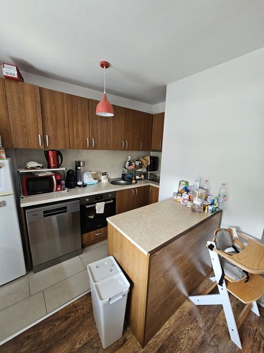 Модулна ъглова кухня с остров