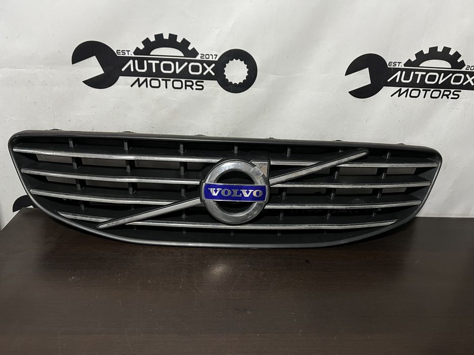 Grila radiator Volvo XC60 an 2014-2017