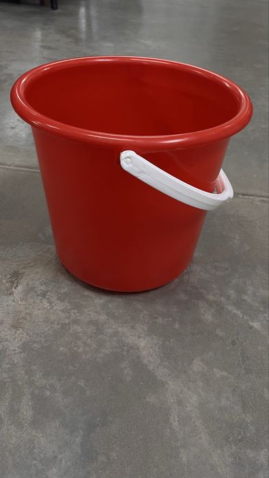 Продам баки, вёдра, бидоны