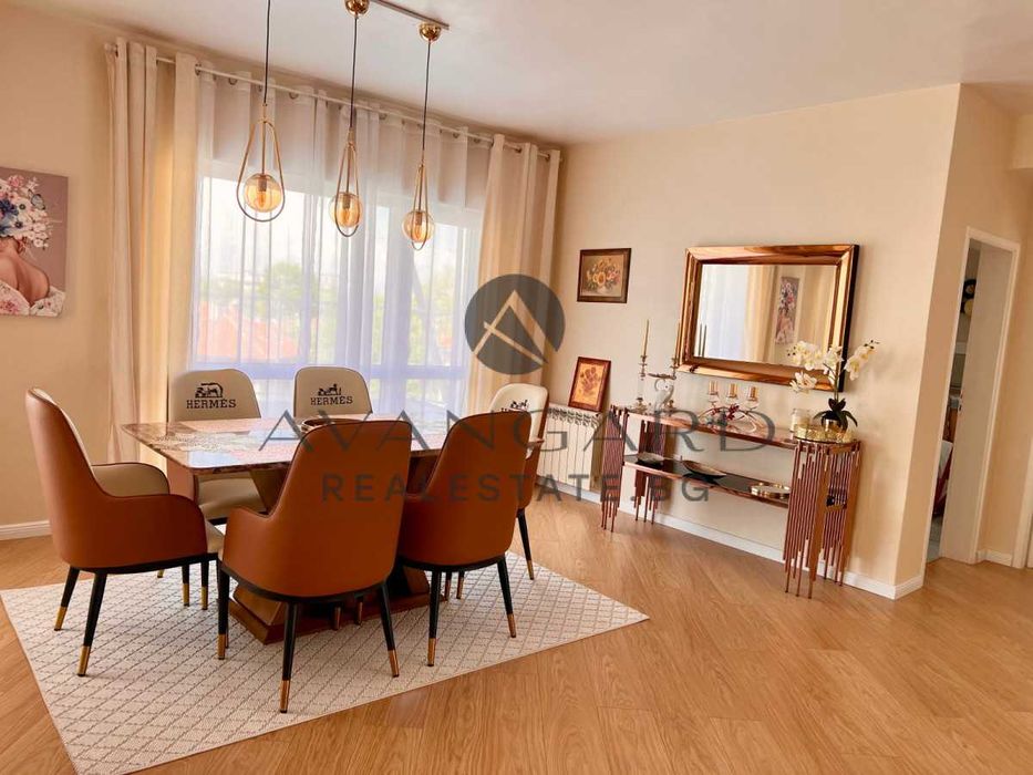 Продава се Тристаен апартамент в Пловдив, Център - 120 кв.м за 2763 €/кв.м - Снимка #2