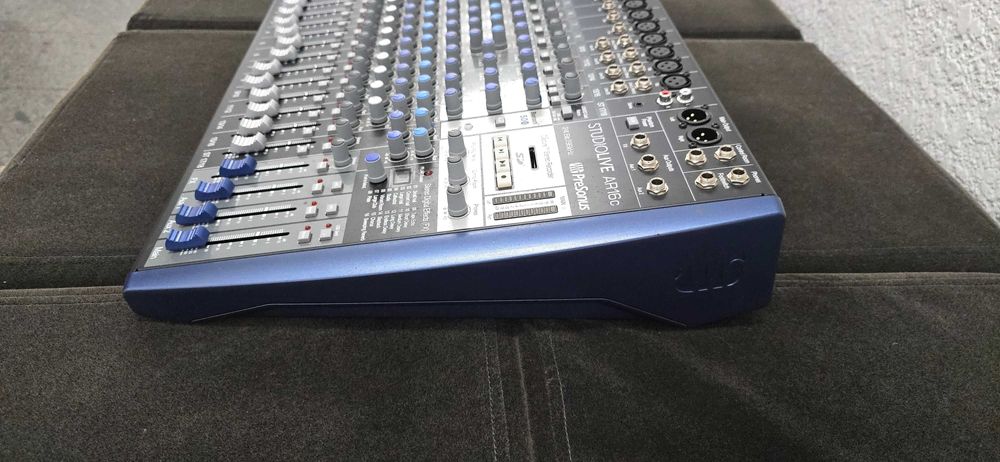 Продавам аналогов хибриден миксер Presonus StudioLive AR16c