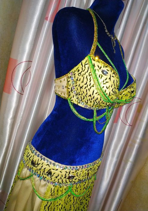 Продаю арабские костюмы новые!