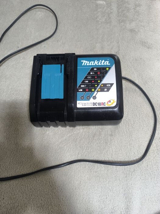 Încărcător Makita DC18RC
