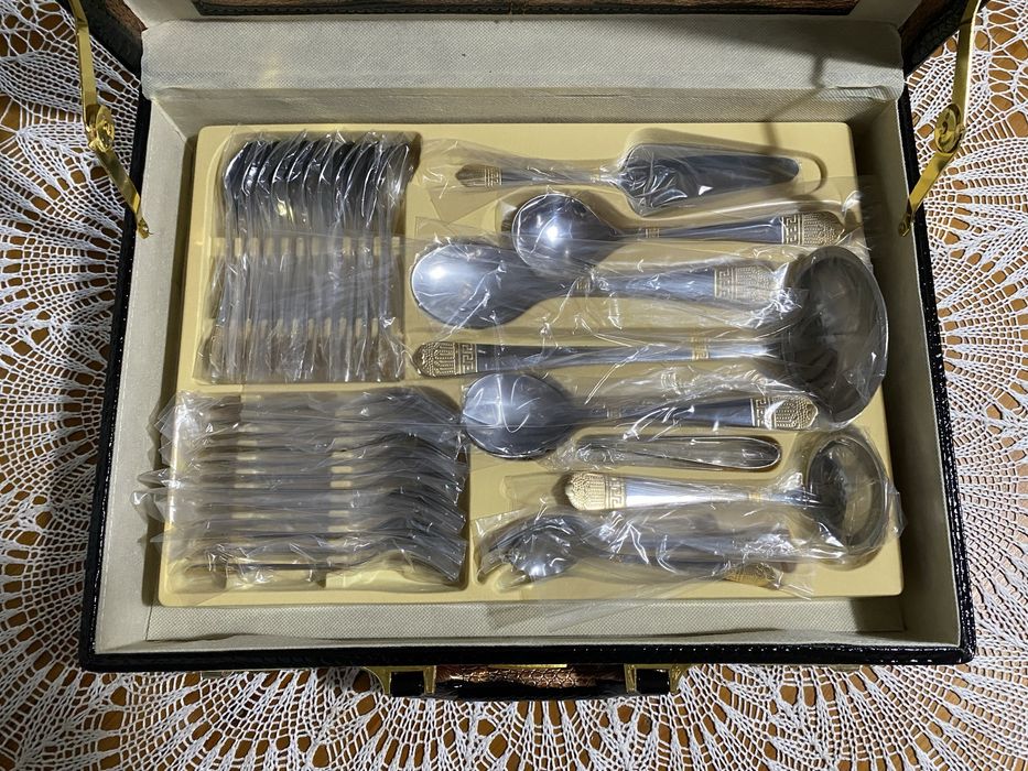 Прибори за хранене. 72 части