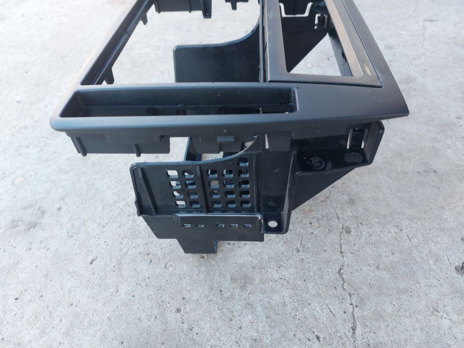 Kit sistem rama - cusca 2 DIN navigatie volkswagen passat b5.5 b5