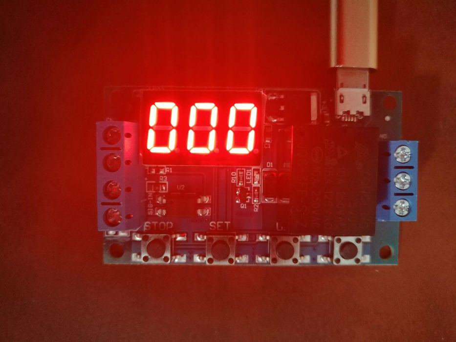 Modul temporizator releu 12V cu display cu programare