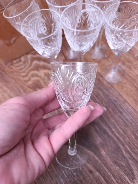 Хрустальные рюмки